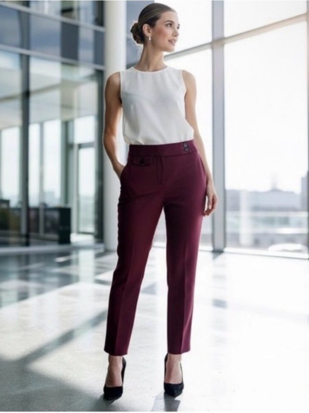 Renzo Slim Unique color  😍🦊Veronica Beard  Burgundy Ankle Crop Pants💕